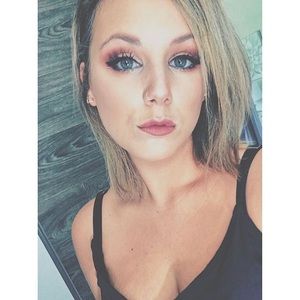 Meet your Posher, Erika